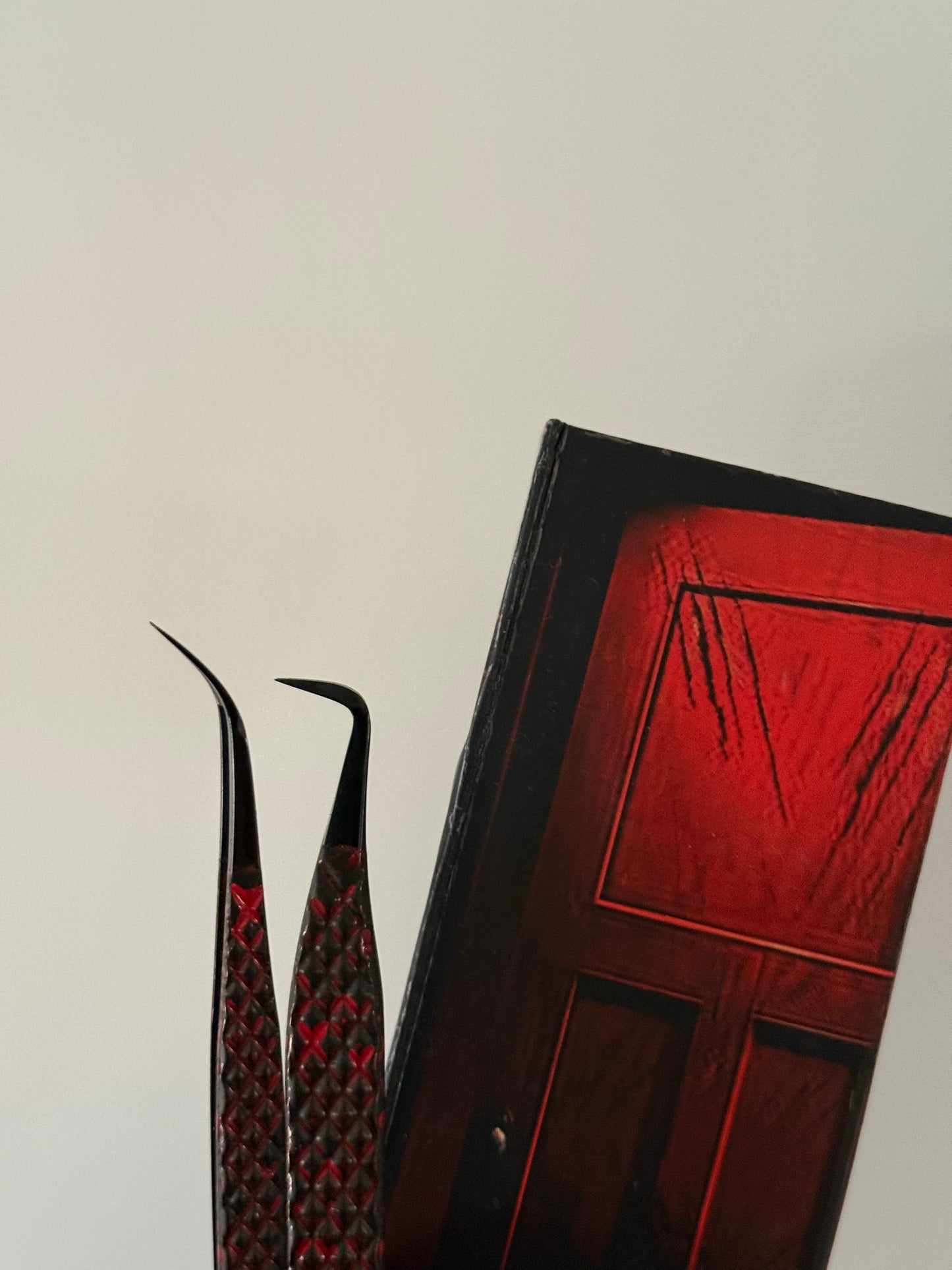Halloween Tweezers 2025