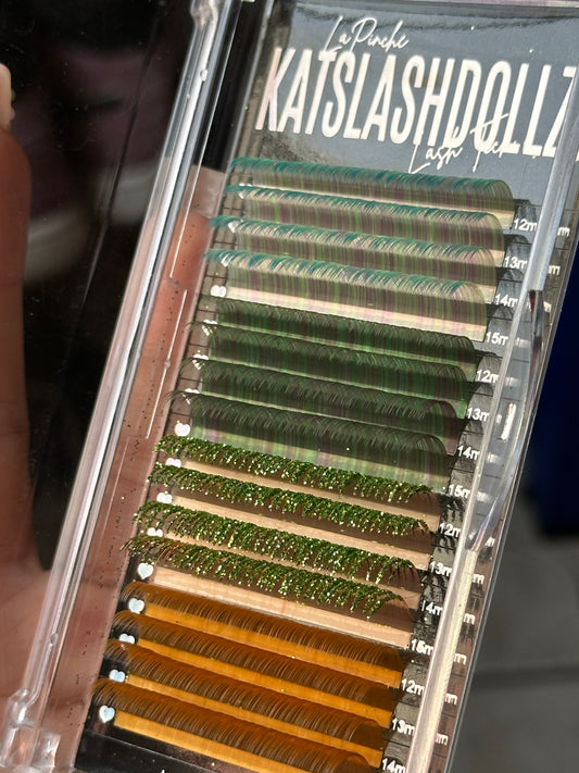 Taurus inspired color lash tray .05 d curl
