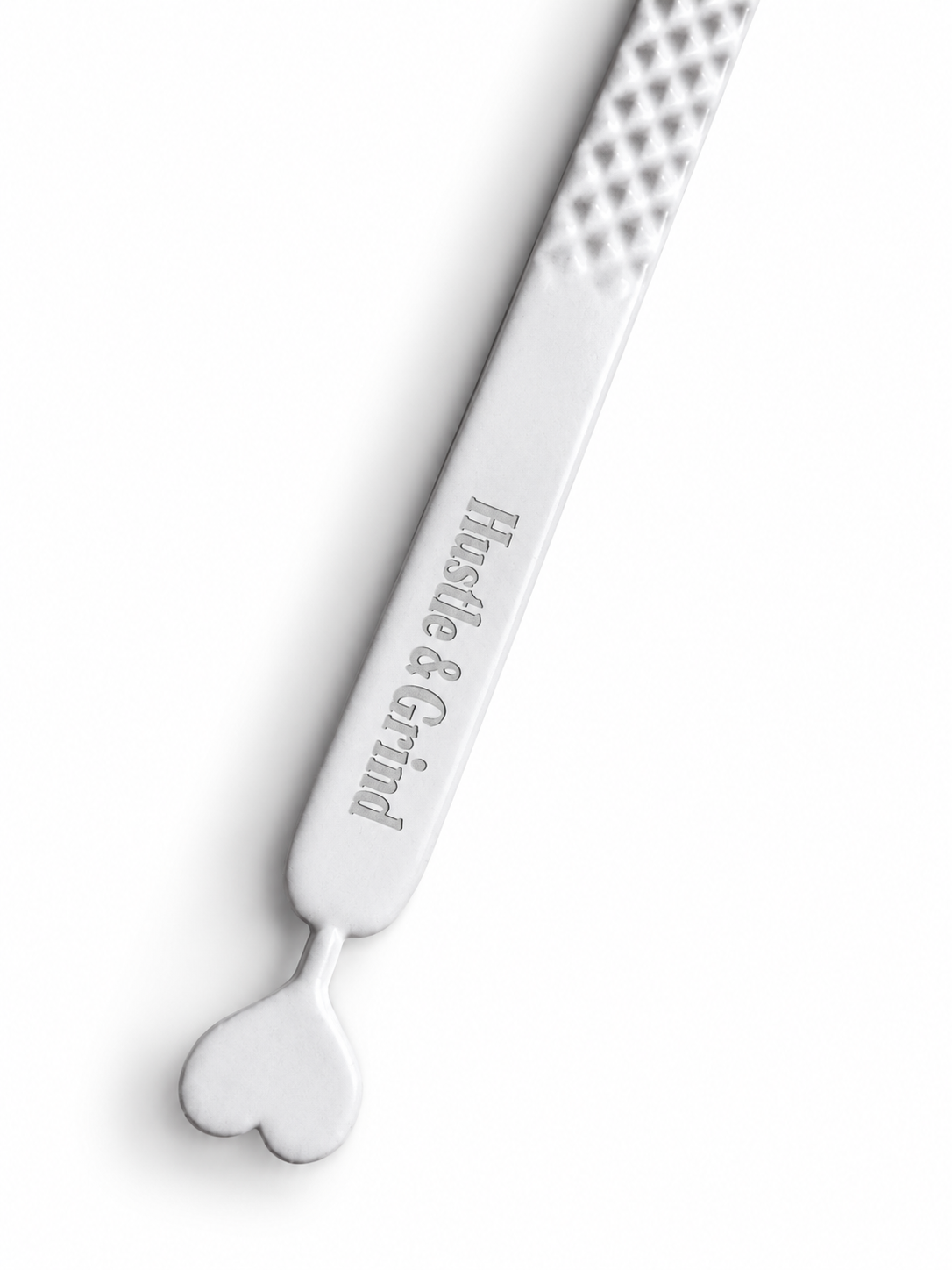 HUSTLE & GRIND ISOLATION TWEEZER ♡