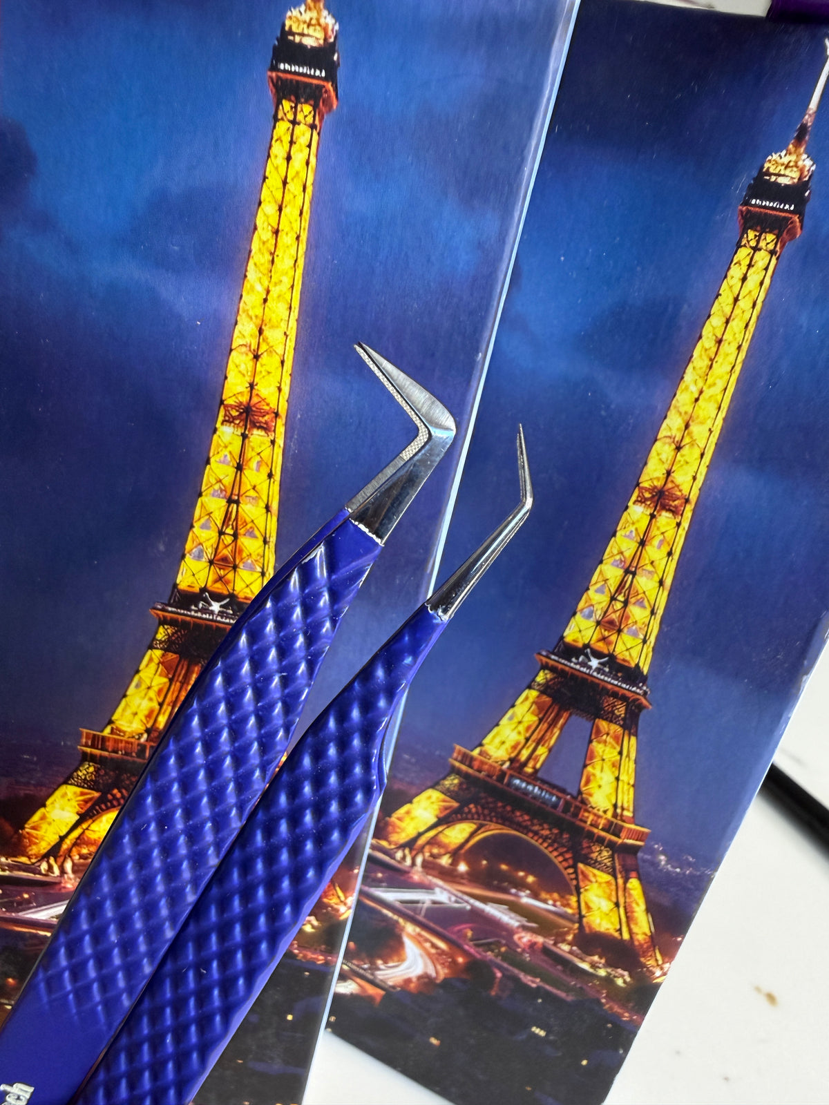 PARIS ♡