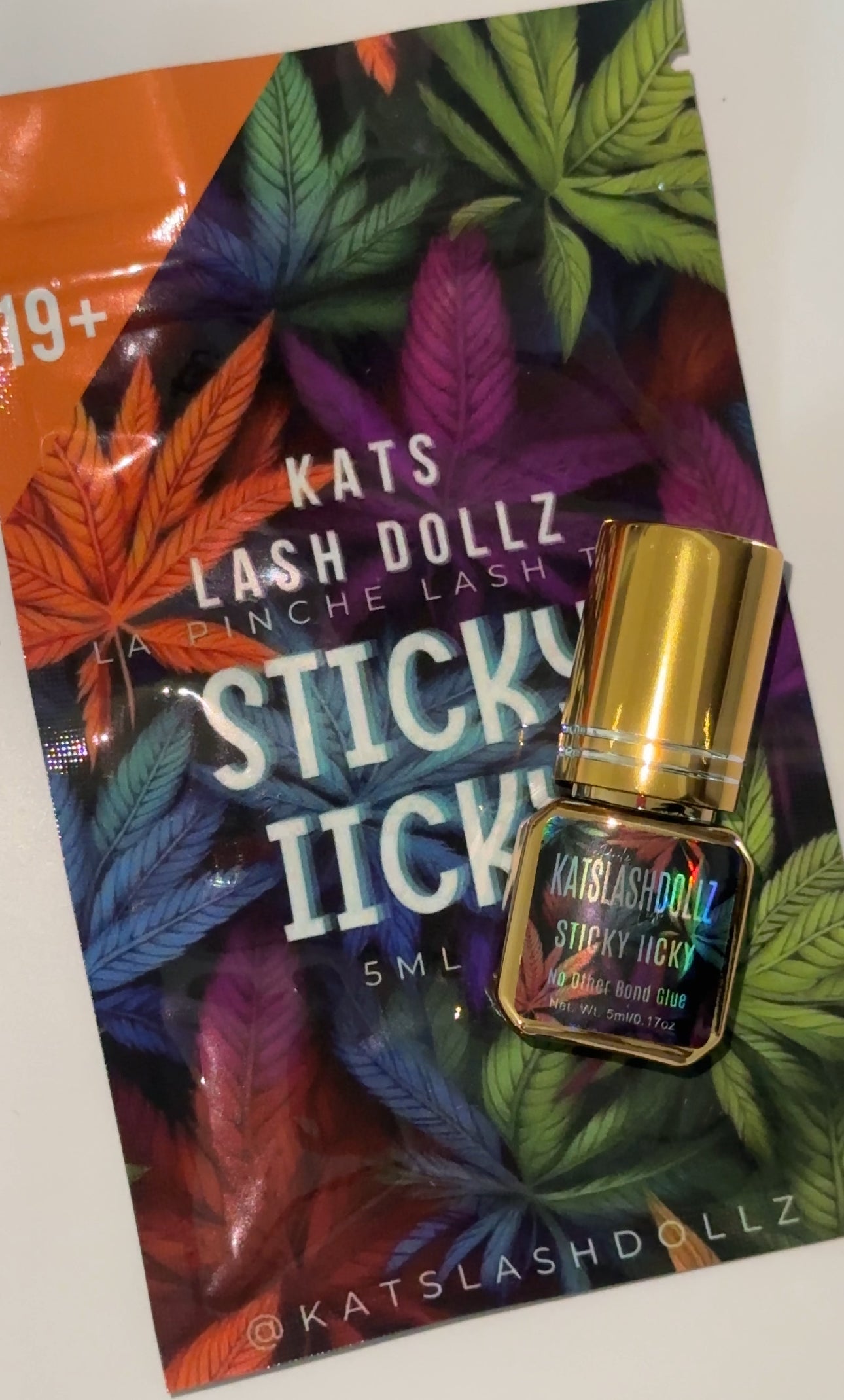 Sticky iicky 5ml  glue exotic collection