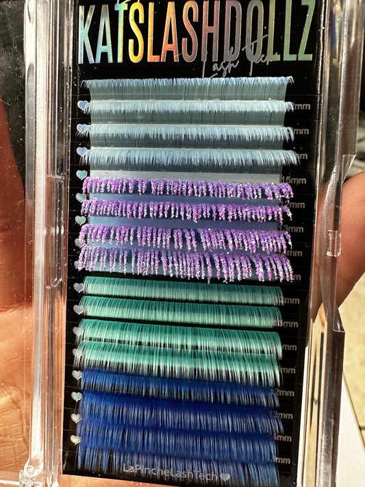 Aquarius inspired lash tray .05