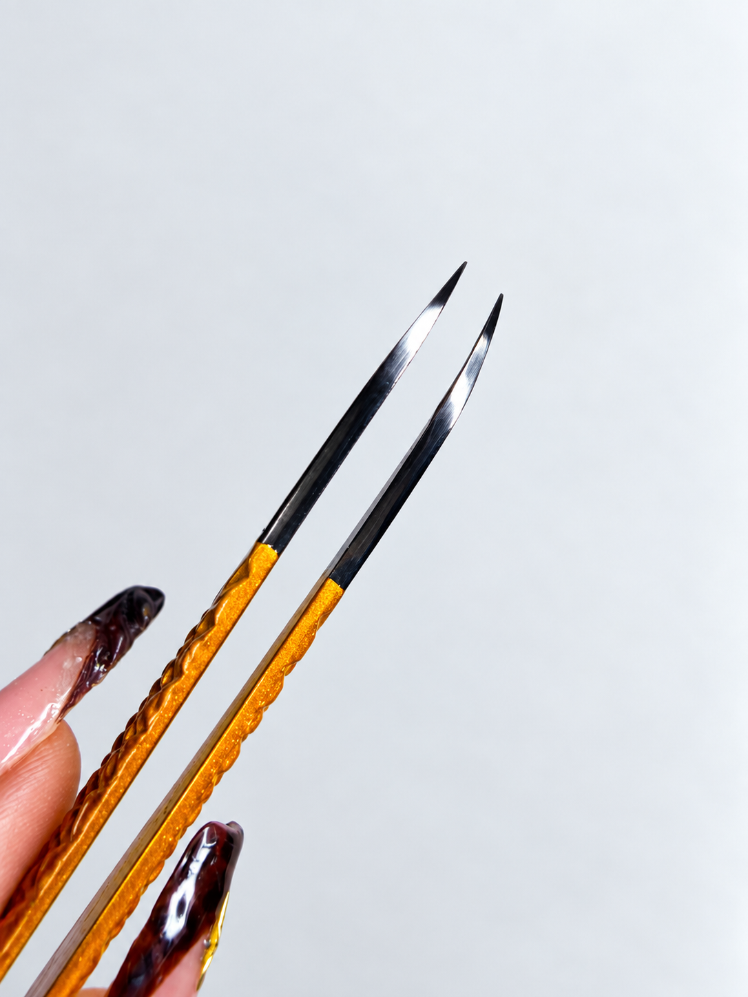 LONG CURVED ISOLATION TWEEZER ♡